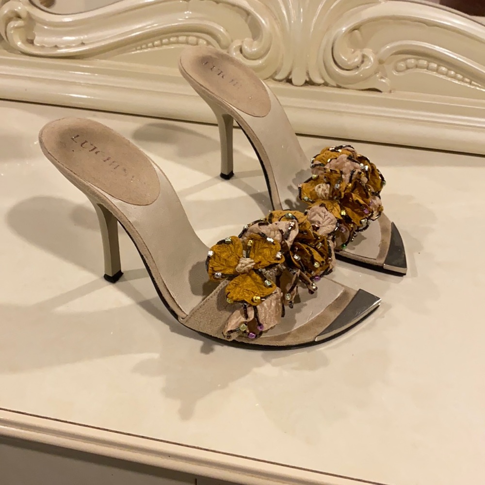 Heeled sandals